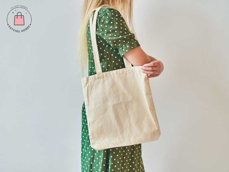 The Structured Tote: Powerful Women Staple 